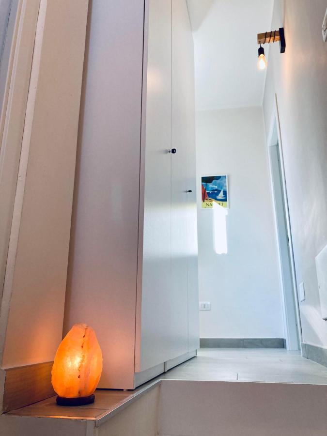 Casa Donna Francy City Center Наполи Екстериор снимка