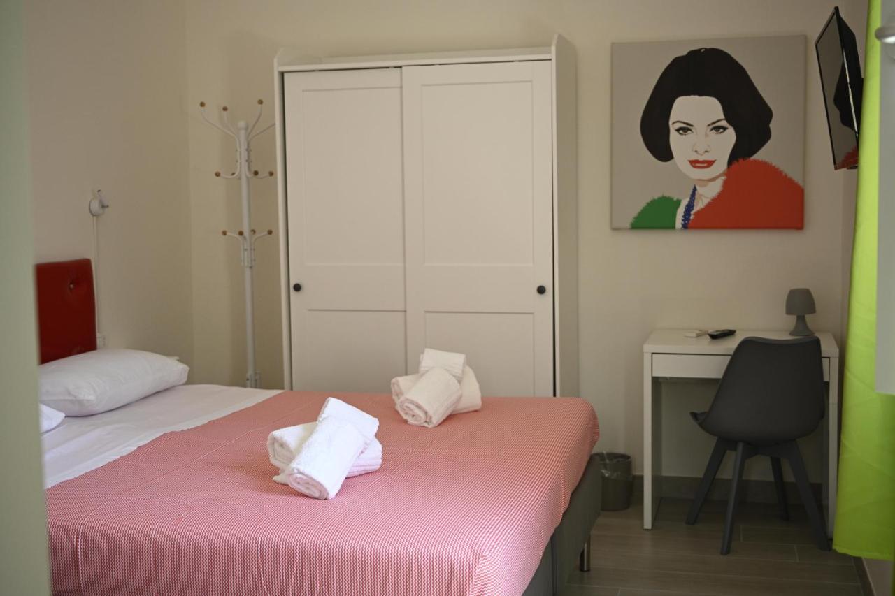 Casa Donna Francy City Center Наполи Екстериор снимка
