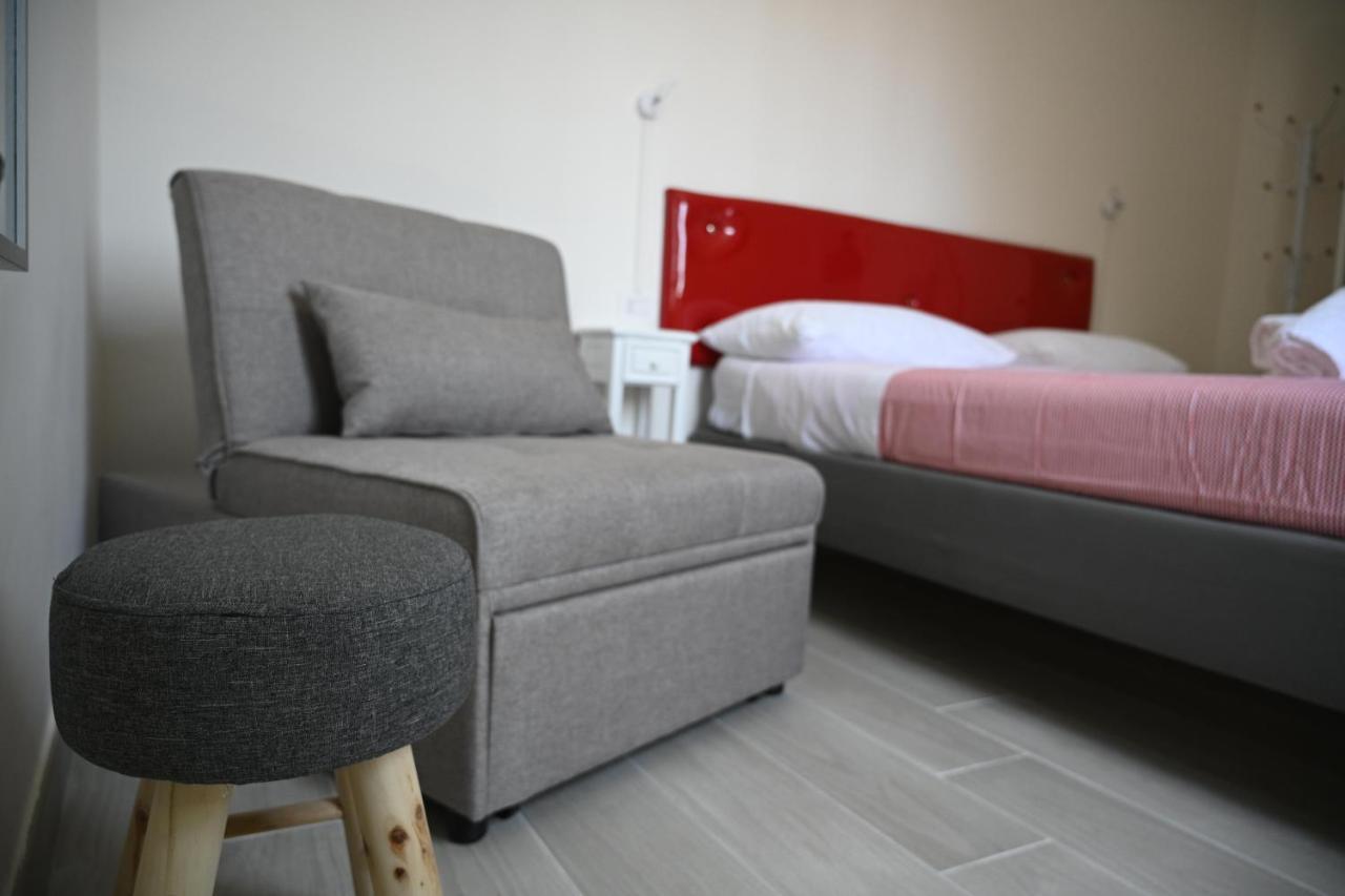 Casa Donna Francy City Center Наполи Екстериор снимка