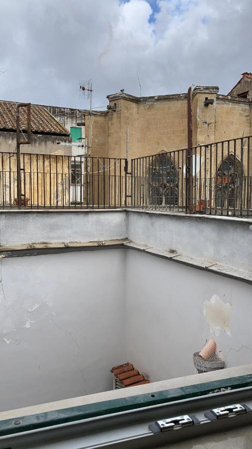 Casa Donna Francy City Center Наполи Екстериор снимка