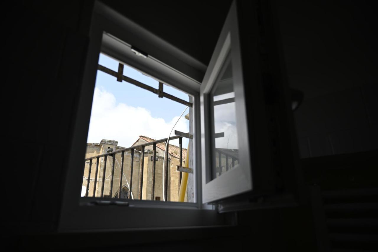 Casa Donna Francy City Center Наполи Екстериор снимка
