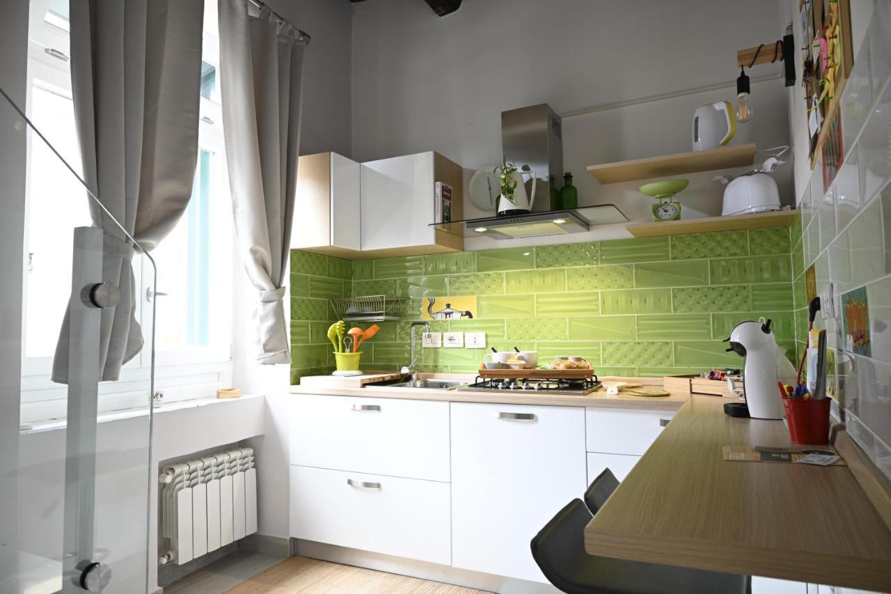 Casa Donna Francy City Center Наполи Екстериор снимка