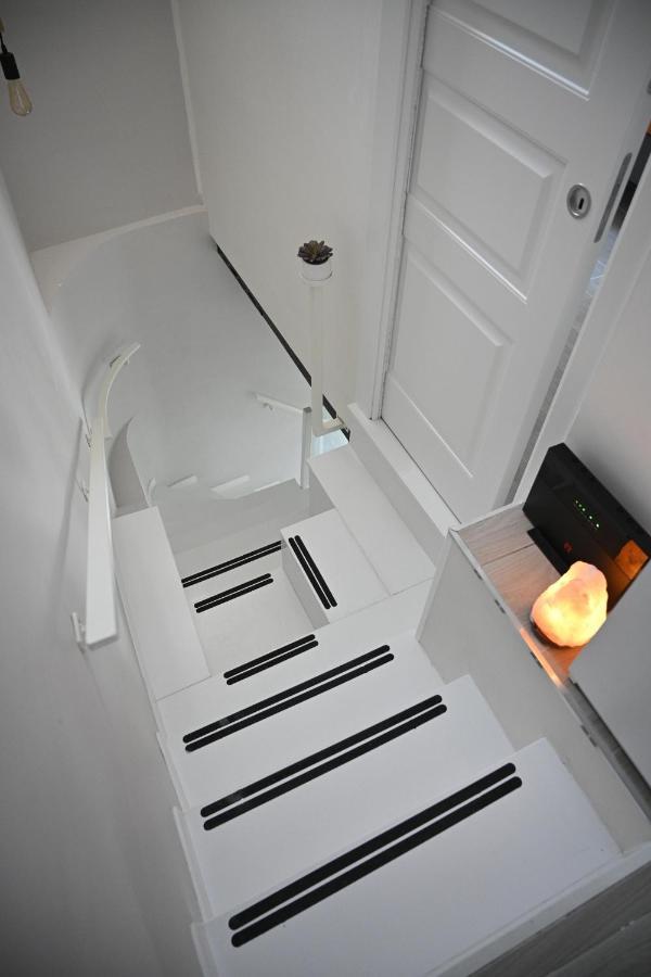 Casa Donna Francy City Center Наполи Екстериор снимка