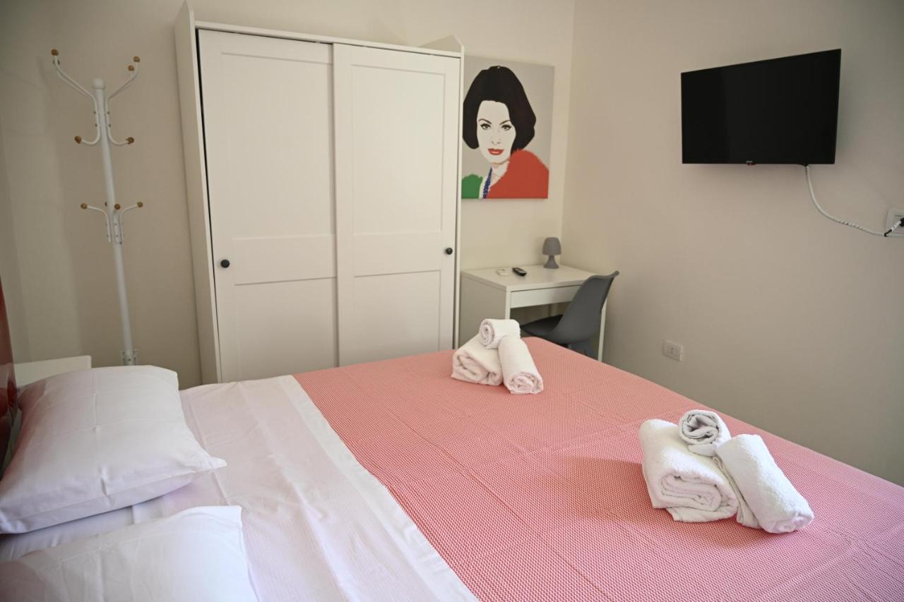 Casa Donna Francy City Center Наполи Екстериор снимка